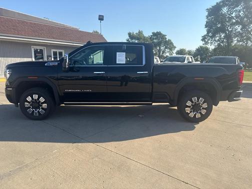 2024 GMC Sierra 2500 Denali