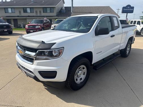 Summit white 2018 Chevrolet Colorado WT