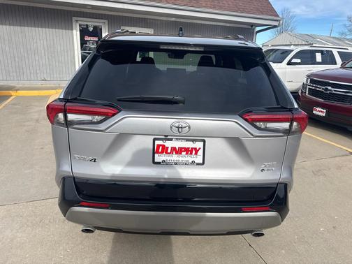 2025 Toyota RAV4 Hybrid SE