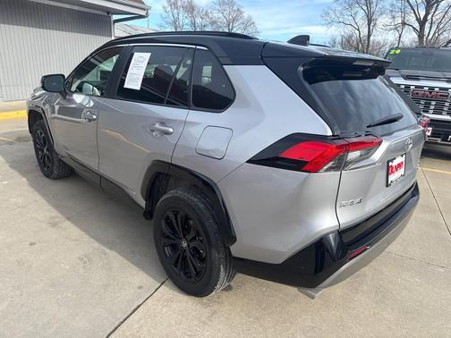 2025 Toyota RAV4 Hybrid SE