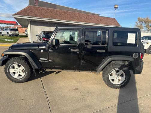 2017 Jeep Wrangler Unlimited Sport