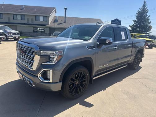 Gray 2022 GMC Sierra 1500 Denali