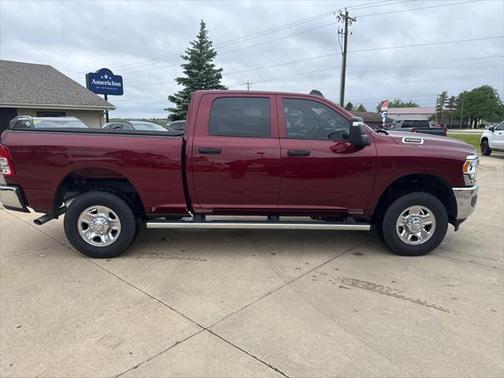 2024 RAM 2500 Tradesman Crew Cab 4x4 6'4' Box