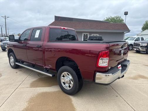 2024 RAM 2500 Tradesman Crew Cab 4x4 6'4' Box