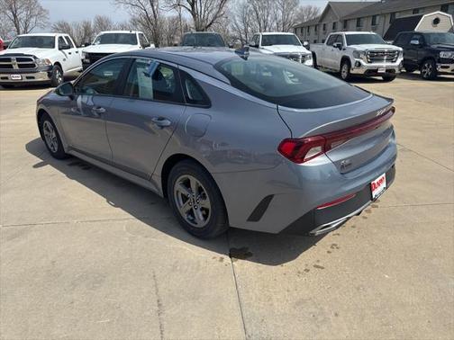 2022 Kia K5 LX