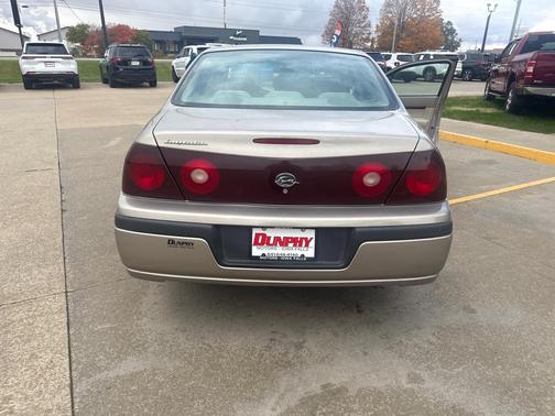 2003 Chevrolet Impala Base