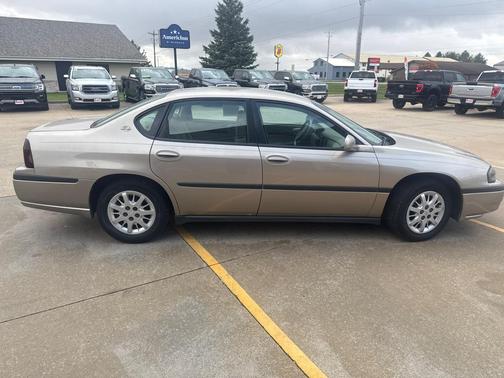 2003 Chevrolet Impala Base