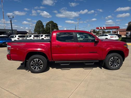 2021 Toyota Tacoma TRD Sport