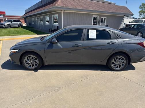 Gray 2024 Hyundai ELANTRA SEL