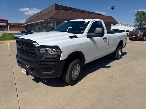 Bright White Clear Coat 2024 RAM 2500 Tradesman Regular Cab 4x4 8' Box