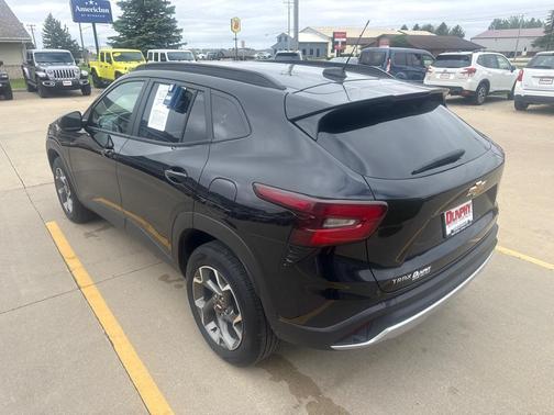 Black 2025 Chevrolet Trax LT