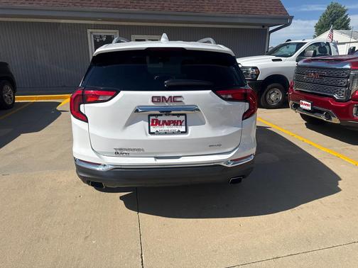 Summit White 2019 GMC Terrain SLT