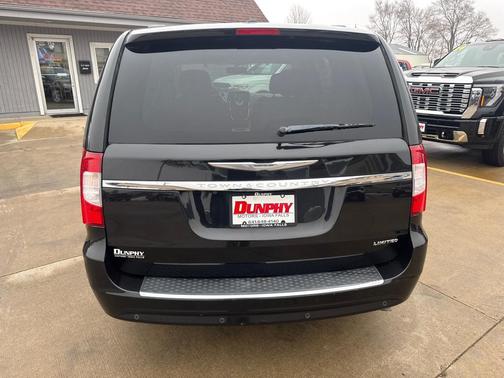 2016 Chrysler Town & Country Limited