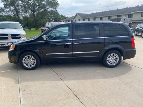 2016 Chrysler Town & Country Limited