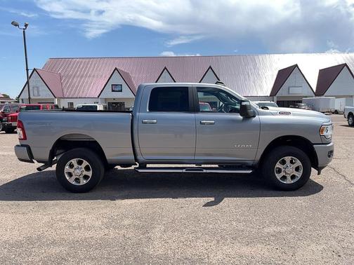 Billet Silver Metallic Clearcoat 2024 RAM 2500 Big Horn Crew Cab 4x4 6'4' Box