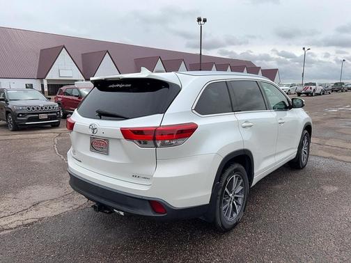 Blizzard Pearl 2018 Toyota Highlander XLE