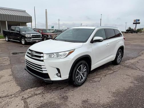 Blizzard Pearl 2018 Toyota Highlander XLE
