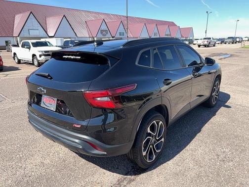 Mosaic Black Metallic 2025 Chevrolet Trax FWD 2RS