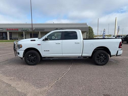2022 RAM 2500 Big Horn Crew Cab 4x4 6'4' Box