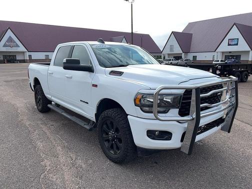 2022 RAM 2500 Big Horn Crew Cab 4x4 6'4' Box