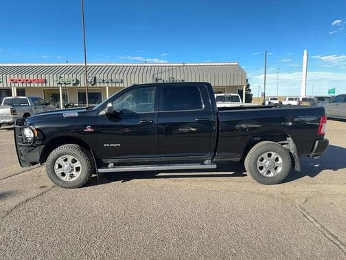 Diamond Black Crystal Pearlcoat 2019 RAM 3500 Big Horn Crew Cab 4x4 6'4' Box