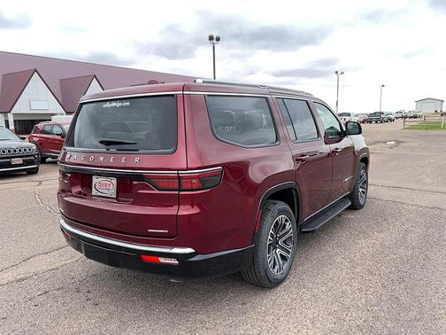 Velvet Red Pearlcoat 2023 Jeep Wagoneer Series II 4x4