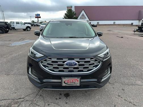 Agate Black Metallic 2024 Ford Edge Titanium