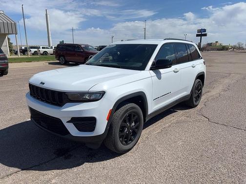 2025 Jeep Grand Cherokee Altitude