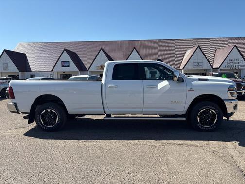 2025 RAM 2500 Laramie Crew Cab 4x4 8' Box