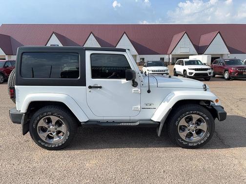 Bright White 2016 Jeep Wrangler Sahara