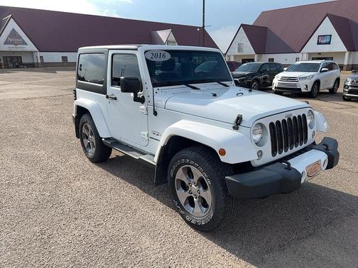 Bright White 2016 Jeep Wrangler Sahara