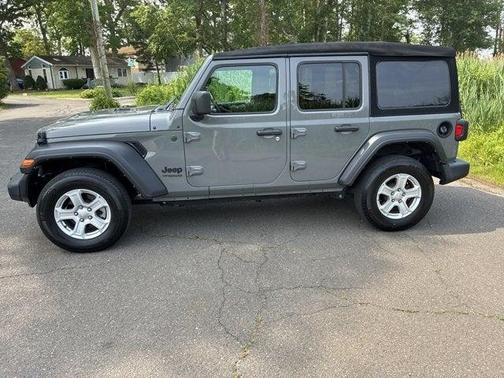 2022 Jeep Wrangler Unlimited Sport
