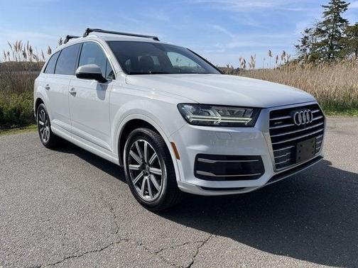 2019 Audi Q7 45 Premium Plus