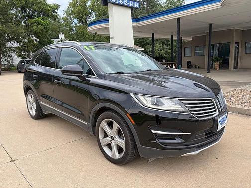 Black Velvet 2017 Lincoln MKC Premiere