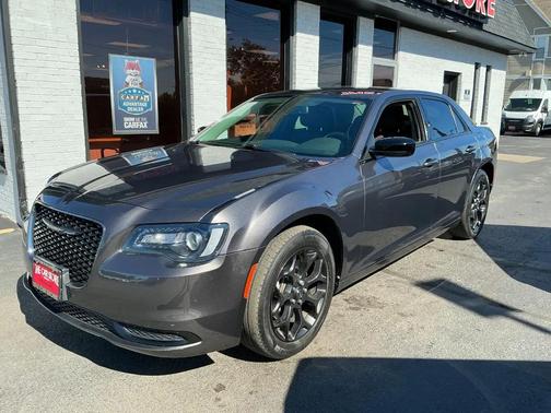 Granite Crystal Metallic Clearcoat 2022 Chrysler 300 Touring