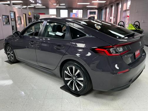 2022 Honda Civic EX-L