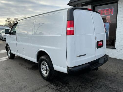 2017 Chevrolet Express 2500 Work Van