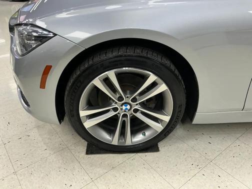 2018 BMW 330 xDrive