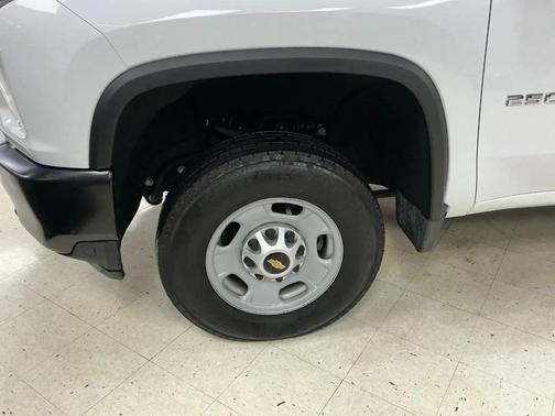 Summit White 2022 Chevrolet Silverado 2500 WT