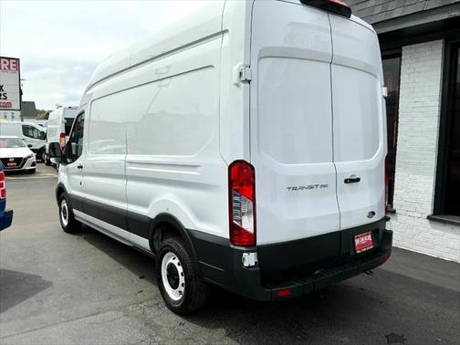 2021 Ford Transit-250 Base