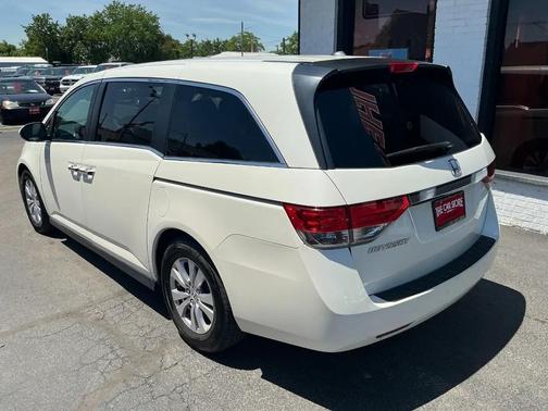 Pearl White 2014 Honda Odyssey EX-L