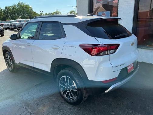 Summit White 2025 Chevrolet Trailblazer LT