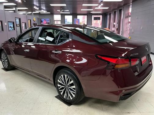 Maroon 2025 Nissan Altima SV AWD