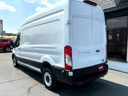 2020 Ford Transit-250 Base