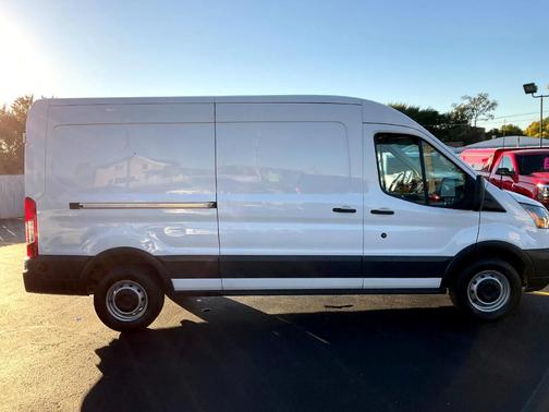 Photo 4 of 24 of 2017 Ford Transit-350 148 WB Medium Roof Cargo