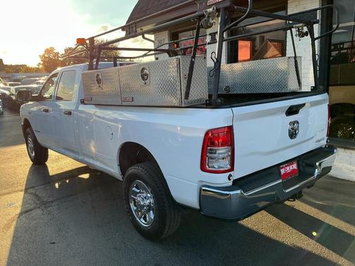 2021 RAM 2500 Tradesman Crew Cab 4x4 8' Box