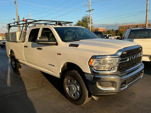 2021 RAM 2500 Tradesman Crew Cab 4x4 8' Box
