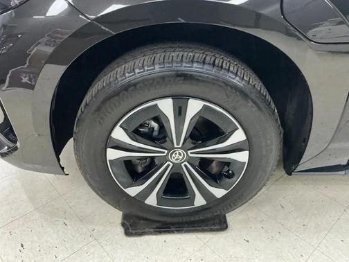 2023 Toyota bZ4X XLE