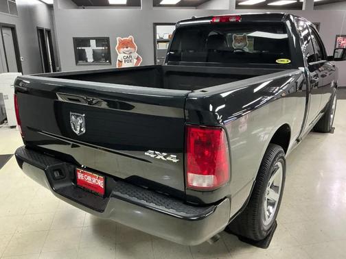 Black 2016 RAM 1500 Tradesman/Express