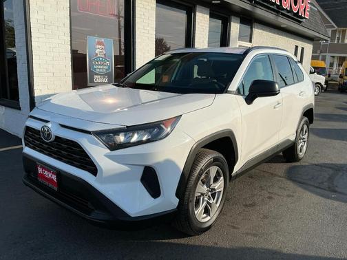 2022 Toyota RAV4 Hybrid LE
